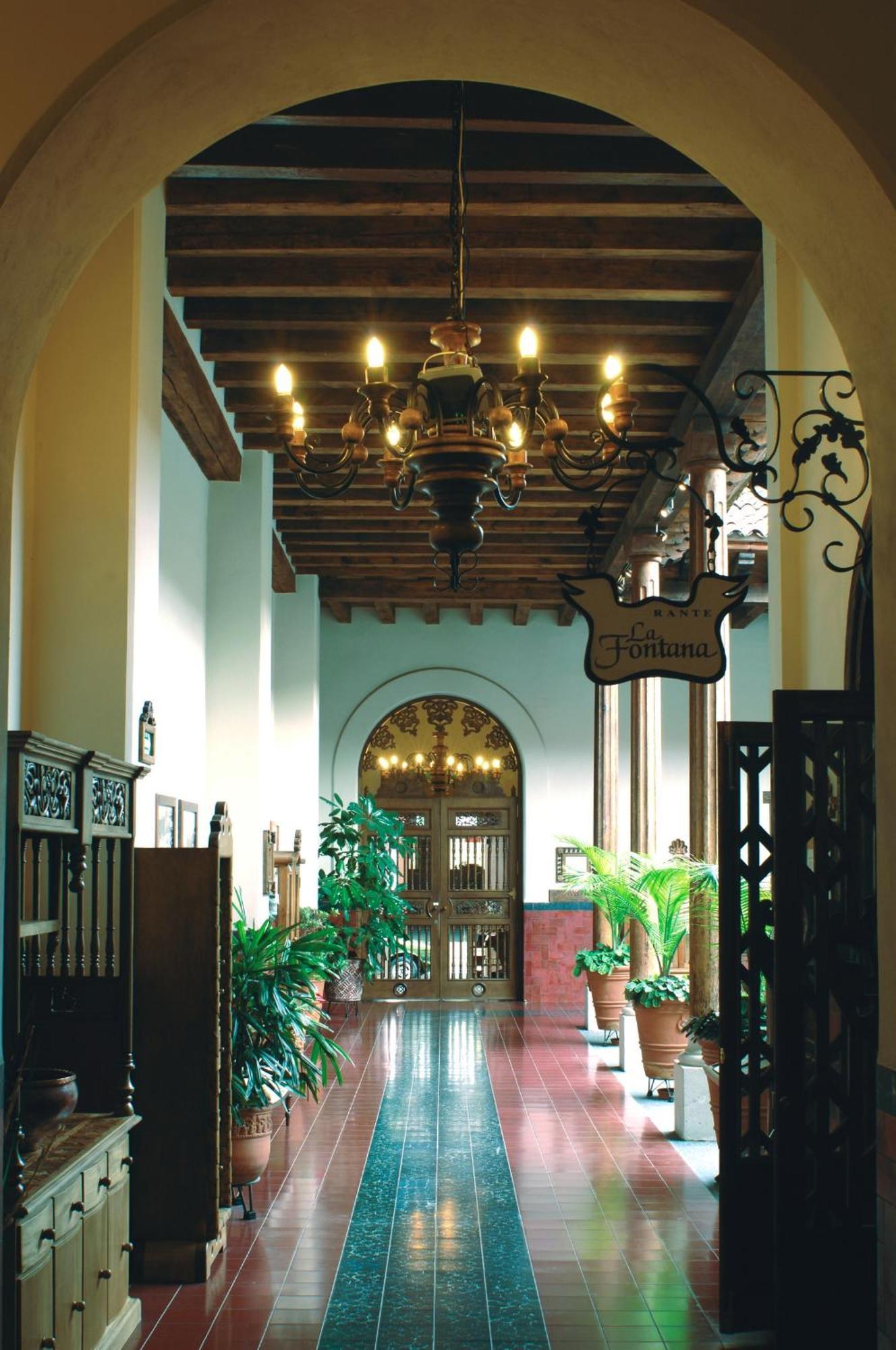 Hotel Mi Solar Centro Uruapan  Экстерьер фото